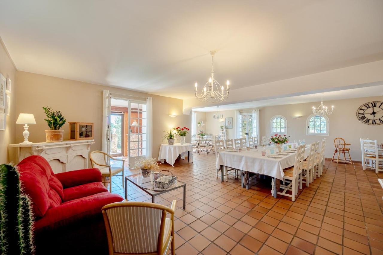 La Maison Du Rouge Gorge - Charmante Maison Climatisee Avec Piscine Pontevès エクステリア 写真